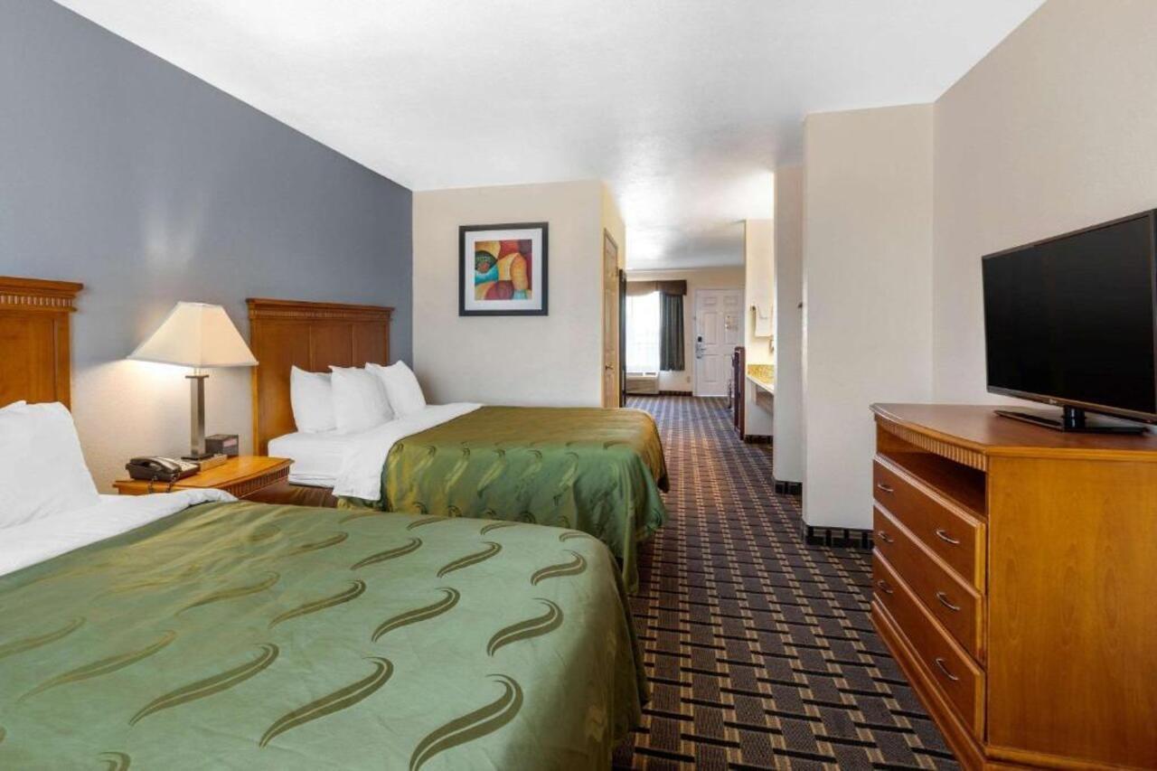 Quality Inn & Suites האנטינגטון ביץ' מראה חיצוני תמונה