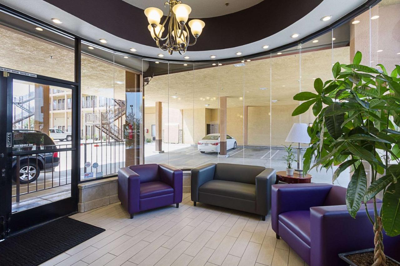 Quality Inn & Suites האנטינגטון ביץ' מראה חיצוני תמונה